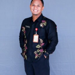 Nur Rohmad Setyo S., S.Pd.