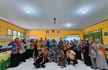 Workshop Pemanfaatan AI untuk Membuat Poster Pembelajaran, Tingkatkan Kreativitas Guru dalam Pembelajaran