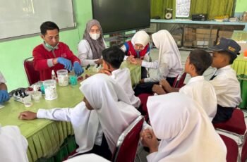 Kenali Golongan Darah, SMPN 1 Puncu Bersama PMI Tingkatkan Kesadaran Kesehatan Siswa
